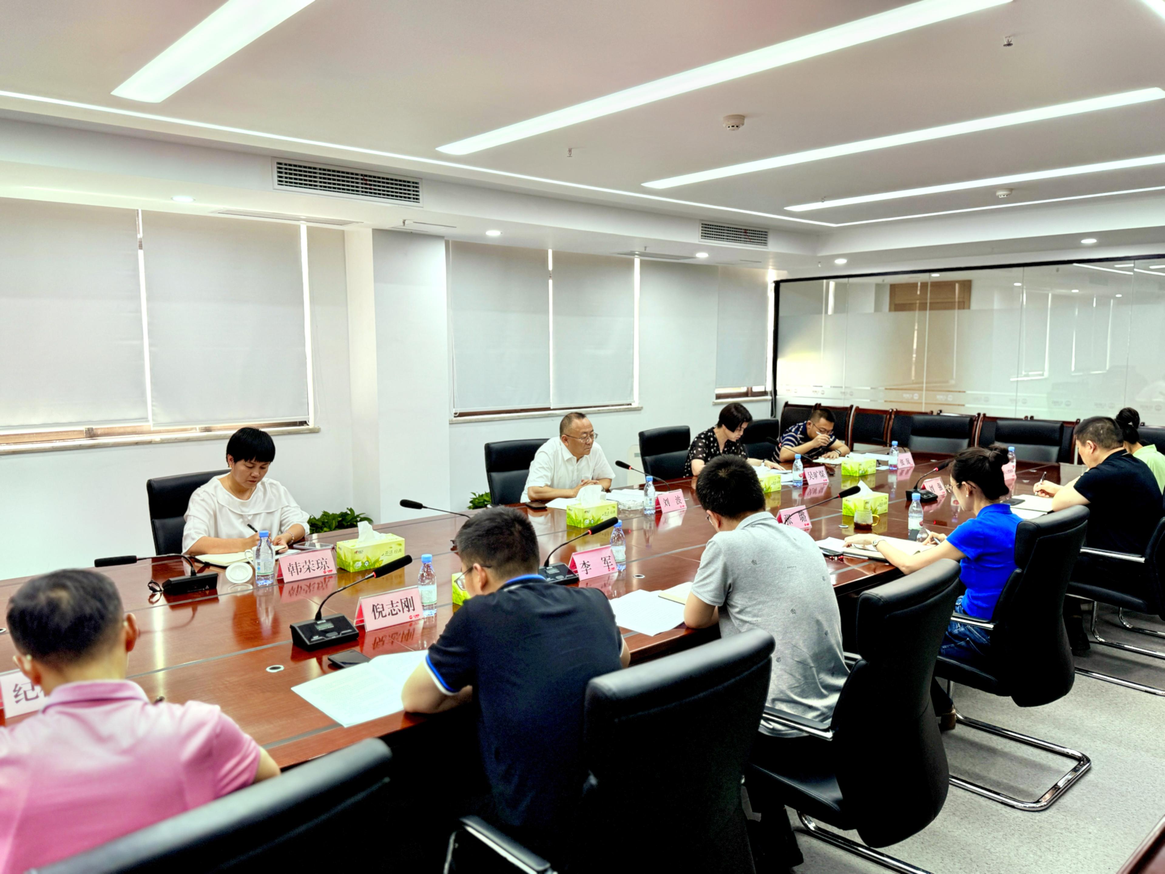 市農(nóng)投集團(tuán)黨委書記、董事長劉波調(diào)研督導(dǎo)凱欣糧油、中墾牧乳業(yè)全面從嚴(yán)治黨工作